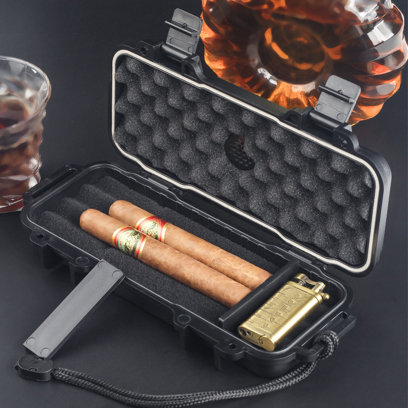 Men Accessories Gadgets - مرطب سيجار محمول مع مرطب مقاوم
